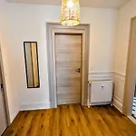 Apartament 50m2 Calme & Cosy, Fast Wifi, Free Parking
