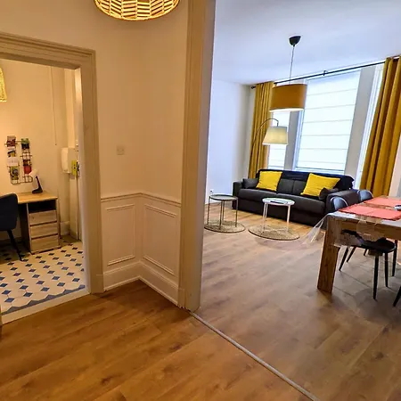 50m2 Calme & Cosy, Fast Wifi, Free Parking Appartement