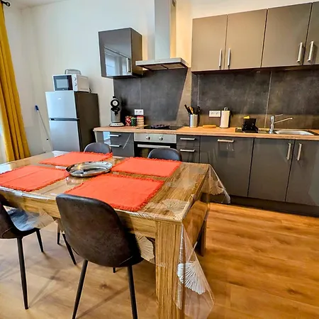 Daire 50m2 Calme & Cosy, Fast Wifi, Free Parking *